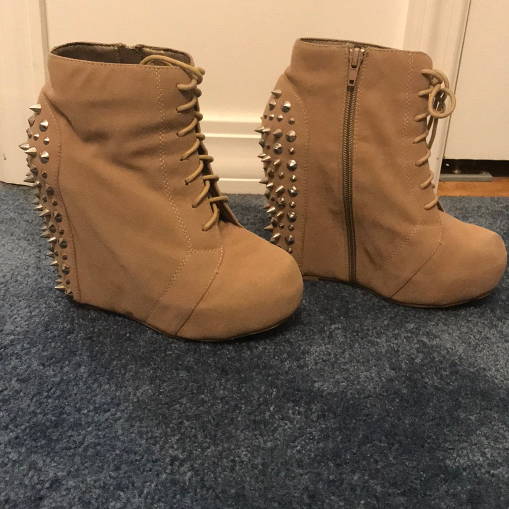 GLAZE  nude suede heel booties
